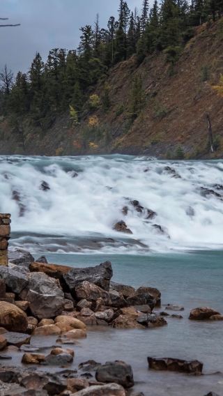 1-day round-trip tour to Calgary Banff National Park, Surprise Corner Viewpoint, Bow Falls and Banff Avenue