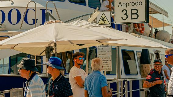 Murano & Burano: Guided Tour With 3 hours free In Burano