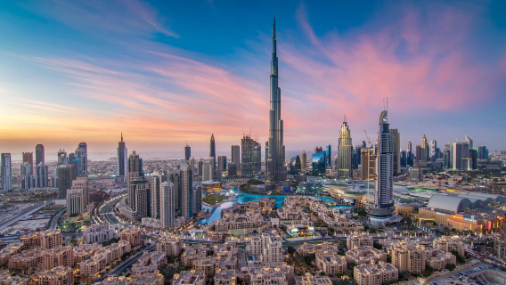 Burj Khalifa Lounge auf den Etagen 152+153+154 in Dubai