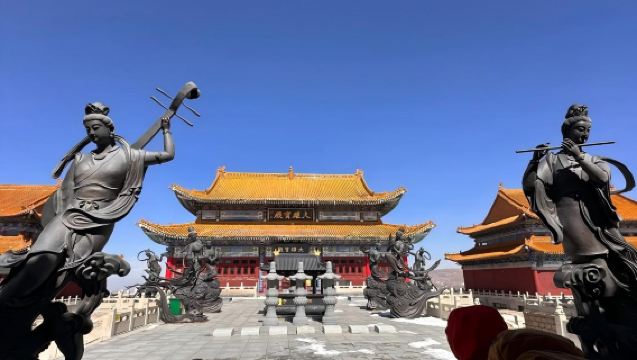 Round-trip from Taiyuan to Wutai Mountain: A one-day spiritual journey