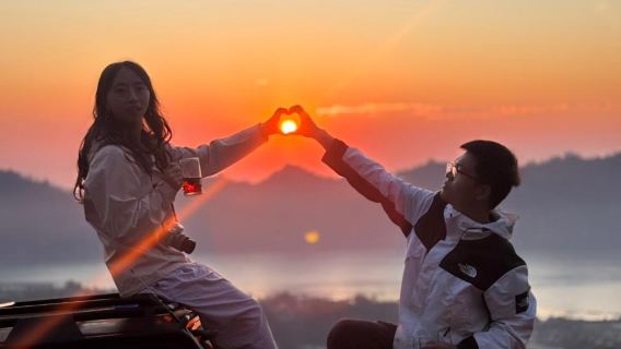 4WD 지프로 즐기는 낀따나미 화산 일출 & 우붓 ATV 투어 (점심 포함) - 일일투어