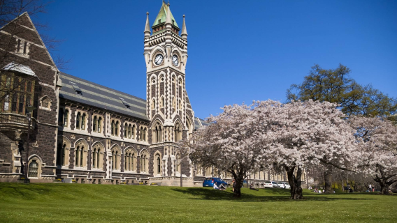 Pakej Sewaan Peribadi Tersuai Dunedin, New Zealand | Universiti Otago + Stesen Kereta Api Dunedin + Istana Larnach ※