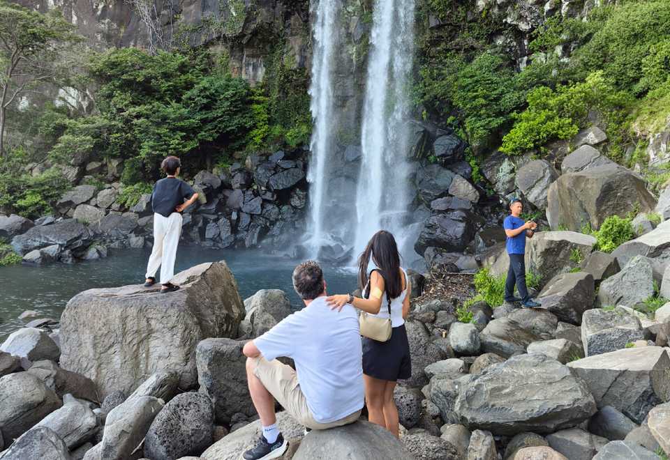 Jeju South UNESCO Sites Full-Day Tour Waterfall, Green Tea Field
