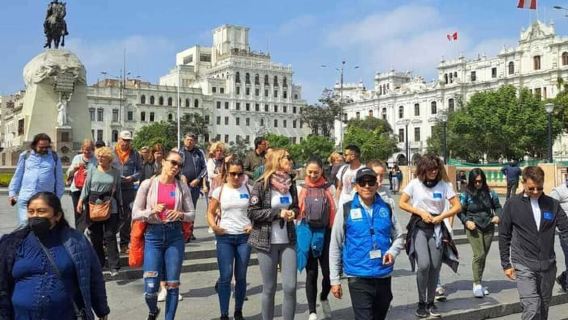Lima: Historic Center Walking Tour with Guide