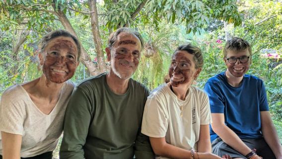 Minca: Coffee, Cocoa, Waterfall, and Vantage Point Sightseeing Tour