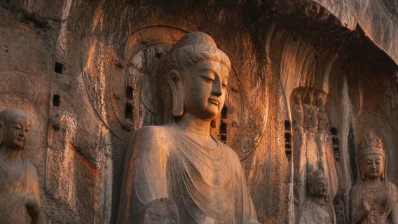 [Salida desde Zhengzhou/Luoyang] Excursión de un día a las Grutas de Longmen + el Templo de Guan Yu con servicio de coche privado con conductor/opción de guía en inglés