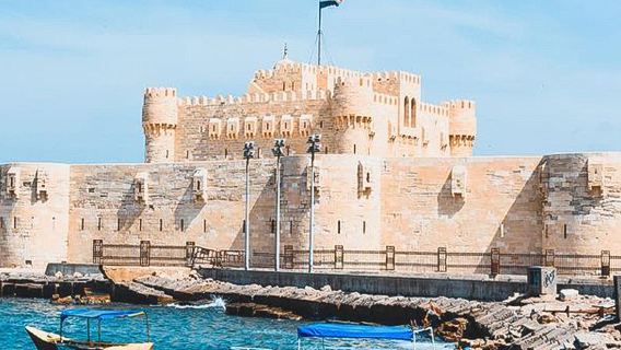 埃及龐培柱+羅馬地下墓穴+亞歷山大圖書館+凱特貝城堡一日遊