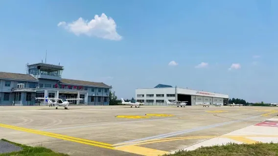 江蘇蘇州澄湖飛行營地固定翼飛行體驗【專業教練一帶一飛行+贈送視訊拍攝】