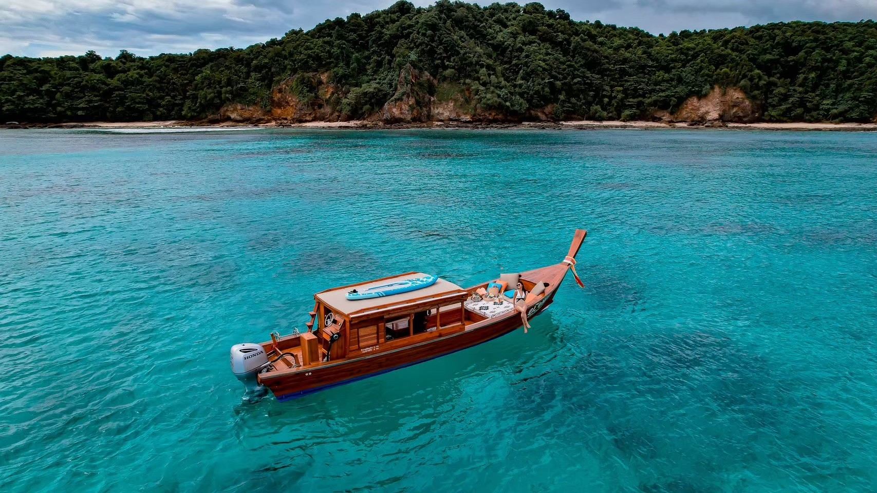[Noleggio barca a coda lunga a Phuket] Isola Corallina / Koh Khai / Isola Racha, itinerari a scelta | Pesca per famiglie · Snorkeling per coppia · Foto stile influencer