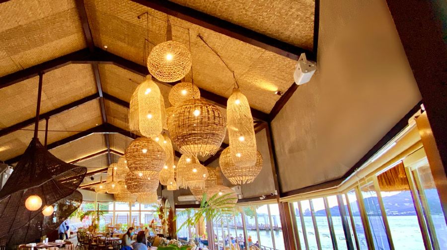 水灣景觀餐廳淡水榕堤店2人平日療癒系海陸颯宴選項券