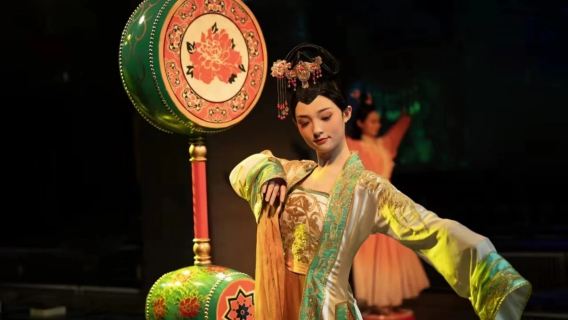 Esperienza del banchetto reale al Palazzo Wu di Suzhou (divertimento del re + danze squisite + cucina reale + costumi antichi + giochi interattivi + storia e cultura)