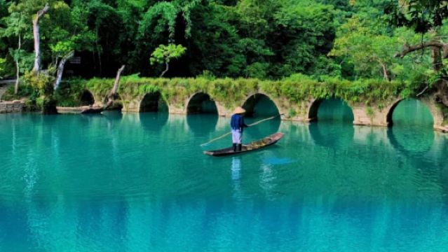 荔波小七孔+大七孔+高階私人導覽一日遊【獨立私人導覽+上門接送】