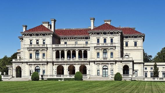 少人数グループ ニューポート、ブレーカーズ、マーブルハウス ワンデーツアー