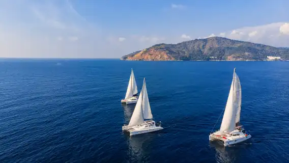 泰國普吉島海島旅遊團建家庭定制派對遊艇雙體帆船水上玩樂私人包船半日遊——珊瑚島