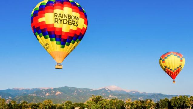 Colorado Springs: Sunrise Hot Air Balloon Flight