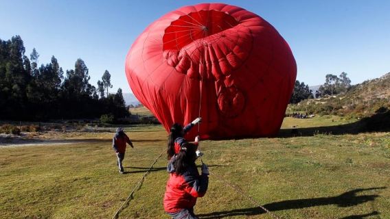 Cuzco: Paseo en Globo con Desayuno y Champaña
