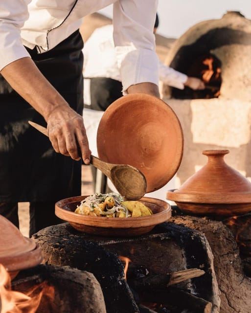 Marrakech: Desierto de Agafay con cena, paseo en camello y espectáculo