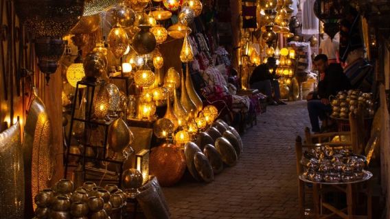 Prenota dopo la consultazione/Marrakesh, Marocco/Palazzo Koutoubia/Palazzo Bahia/Palazzo El Badi/Giardino Segreto/Trasferimento aeroportuale/Trasporto punto a punto/Servizio autista-guida turistica/Servizio auto privata