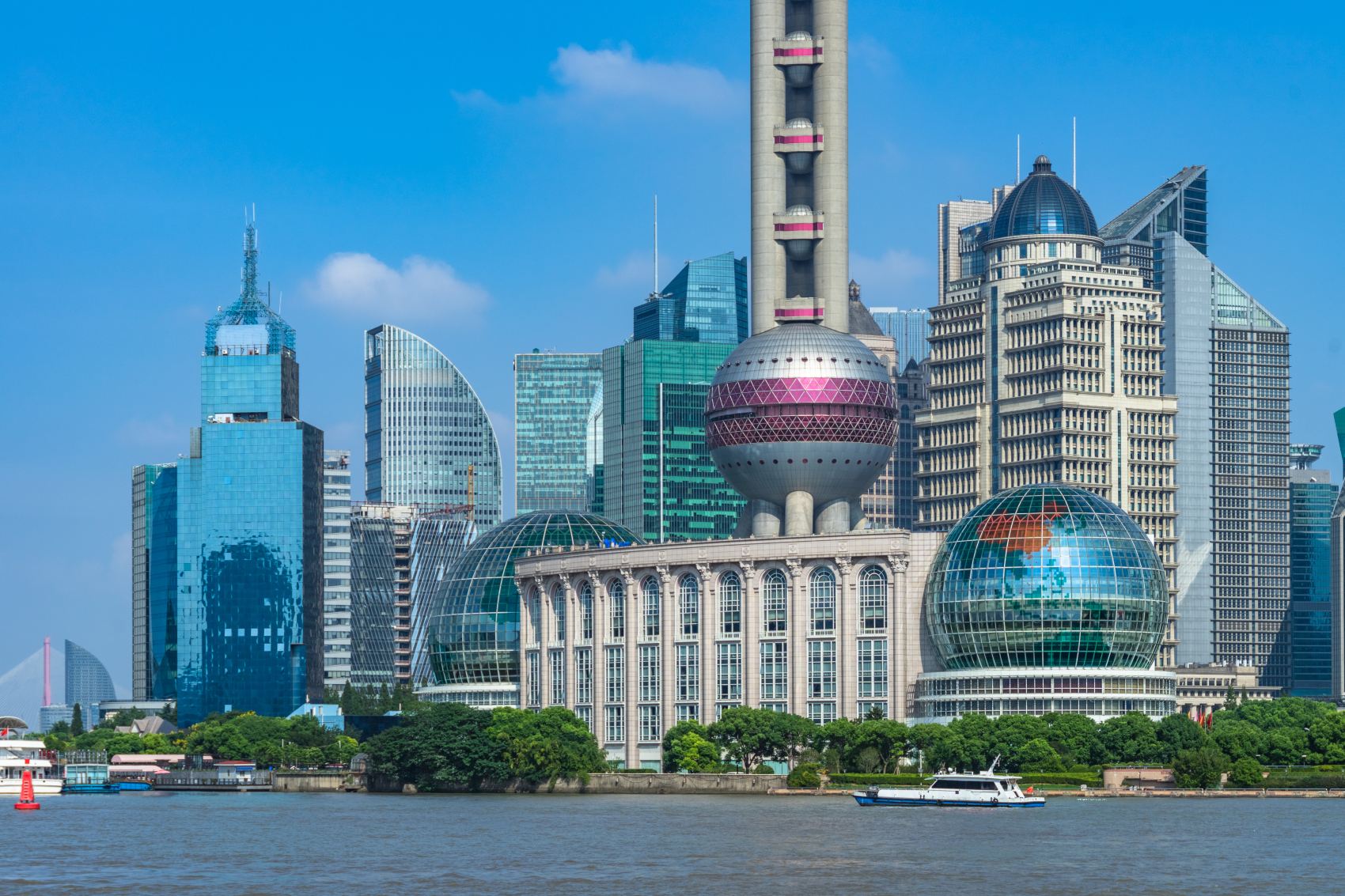 Línea 14 del metro de Shanghái: Templo de Jing'an + Xintiandi + Jardín Yuyuan + Torre de la Perla de Oriente + Crucero por el río Huangpu