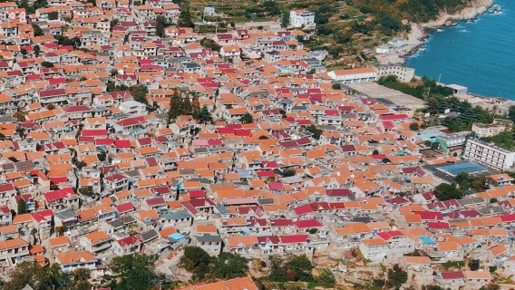 青島一日遊棧橋五四廣場八大關啤酒博物館海洋世界小麥島