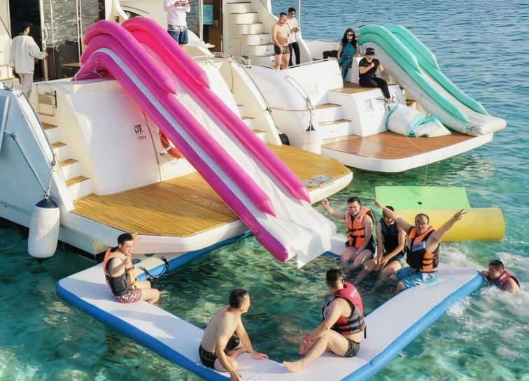 北海【臻選】網紅GT雙體帆艇包船出海~遊艇團建~解鎖新潮玩法~多種水上娛樂 ~超舒適體驗-