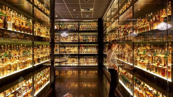 英國愛丁堡城堡+威士忌體驗中心+卡爾頓山一日包車遊 中文司機