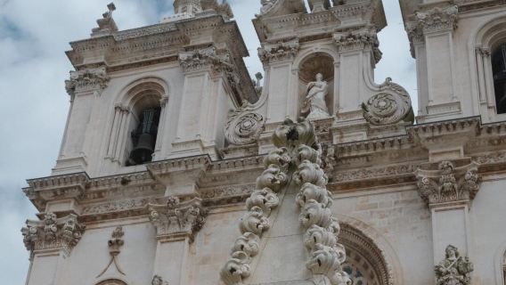 Portugal Day Tour: Monastery of Alcobaça + Batalha Monastery