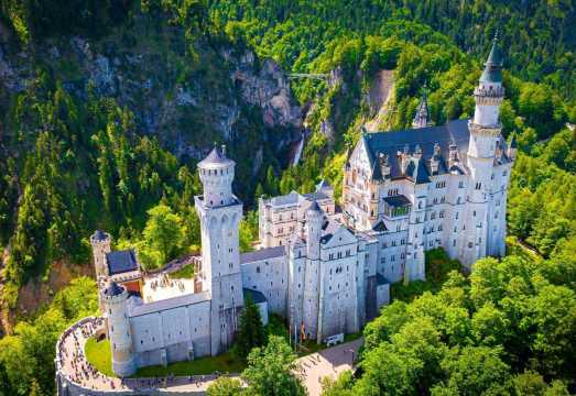 Round-trip from Munich, Germany: 1-day tour to Neuschwanstein Castle and Linderhof Palace (including admission ticket)