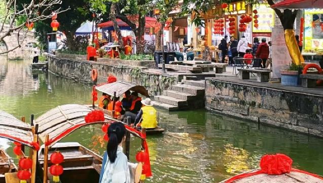 1-day tour to Guangzhou, Foshan Zumiao, Fengjian Canaltown, Foshan Lingnan XINTIANDI and Qinghui Museum