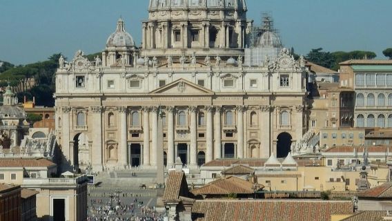 St. Peter's Basilica: Reserved Entry + Audio Guide