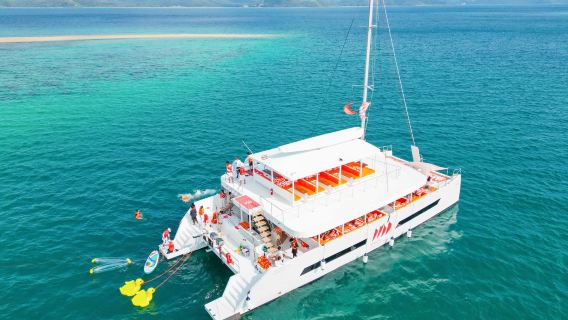 Pattaya Drei-Inseln-Katamaran-Party-Tagesausflug | Inklusive Schnorcheln/Angeln/Buffet/Hoteltransfer