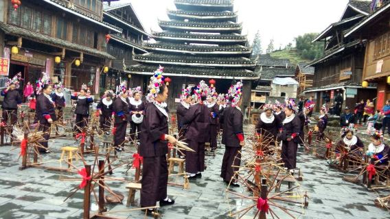 Pemindahan Persendirian dari Fenghuang ke Guilin dengan hentian di Hongjiang & kampung Dong Chengyang
