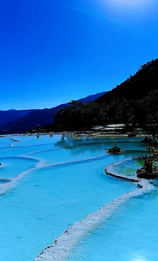 Tiger leaping gorge + wangtian waterfall + haba viewing platform + white water terraces 1-day tour for small group under 8 people + optional admission ticket