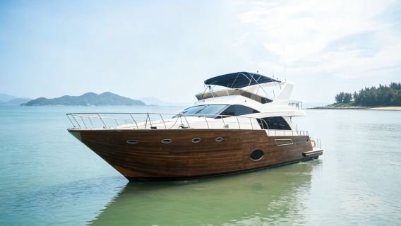 Private charter of 82 ft luxury yacht for fishing in Zhangzhou Dongshan Island