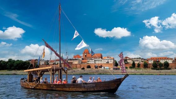 Toruń: Sightseeing Cruises on the Vistula River