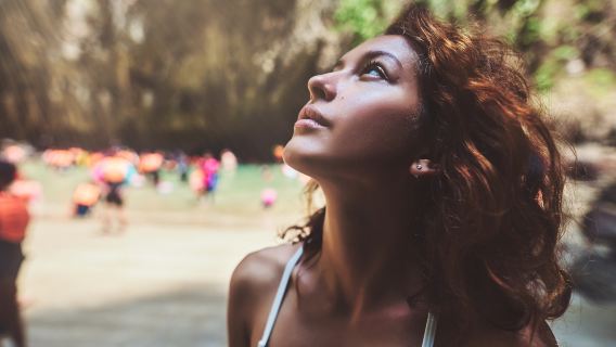 코란타 출발: 롱테일 보트로 즐기는 에메랄드 동굴과 4개 섬 스노클링 투어