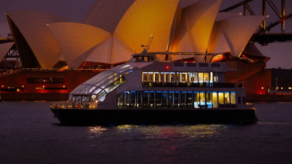Pelayaran Makan Malam Perahu Kaca Pelabuhan Sydney
