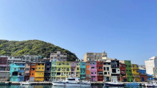 台北発 基隆の廟口夜市散策と夜の九份を満喫半日ツアー【日本語ガイド】