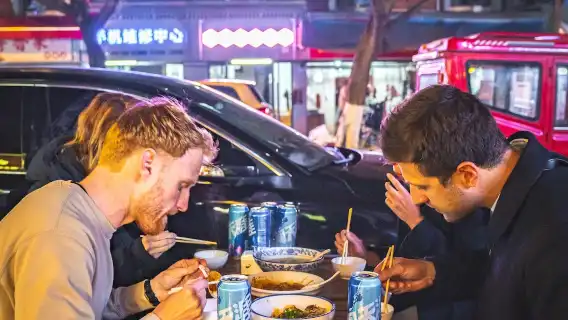 Eatwith-Chengdu-Chengdu Evening Food Tour by Tuktuk