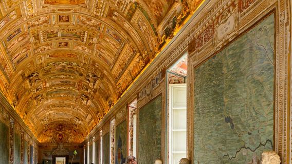 Vatican Museums & St. Peter's Basilica: Fast Track Ticket + Guided Tour