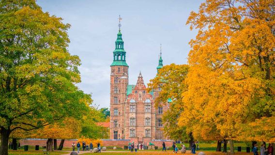 Mermaid + Nyhavn + Amalienborg + National Museum of Denmark + Hans Christian Andersen Statue one-day tour