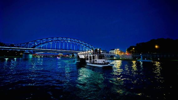 Krakow: Night Vistula River Cruise with Live Guide