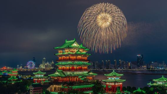 Nanchang professional tour guide/foreign language guide: from the thousand-year-old famous building to the modern landmark foreign guest reception EA