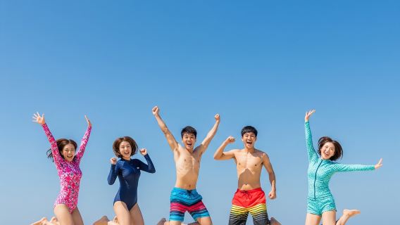 Wajib Dikunjungi di Mui Ne: Sewa Mobil untuk Menjelajahi Bukit Pasir Merah Putih, Pelabuhan Nelayan, dan Kereta Pantai | Petualangan Off-Road di Gurun!