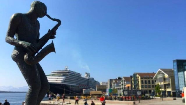 Молде: автобусная экскурсия с аудиогидом по Атлантической дороге и Вардену