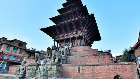 Nagarkot & Bhaktapur Tour with Private Transport