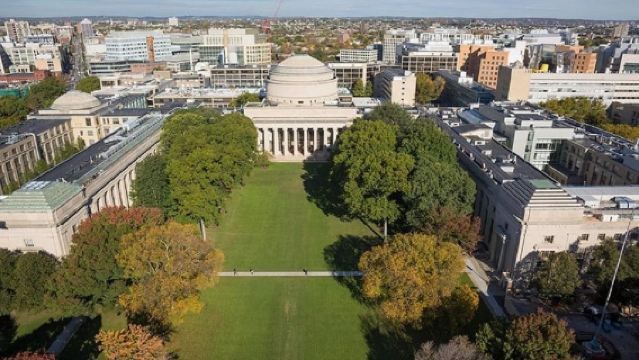 Boston 1-Day Harvard, MIT, Prudential Center City Tour