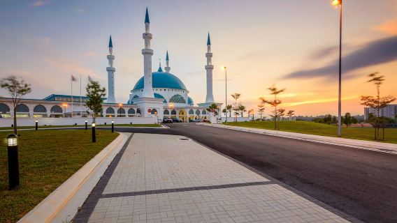 吉隆坡至馬六甲新山包車一日遊 中文司機行程可定制 家庭親子遊