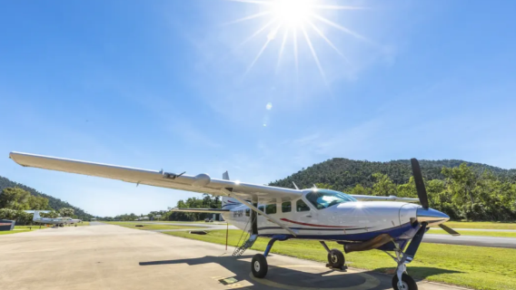 [Aerial Adventure] Whitsundays Scenic Flight Experience (Round-trip Transfers from Airlie Beach)