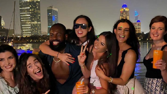 4-Hour Luxury Yacht Party Experience in Dubai